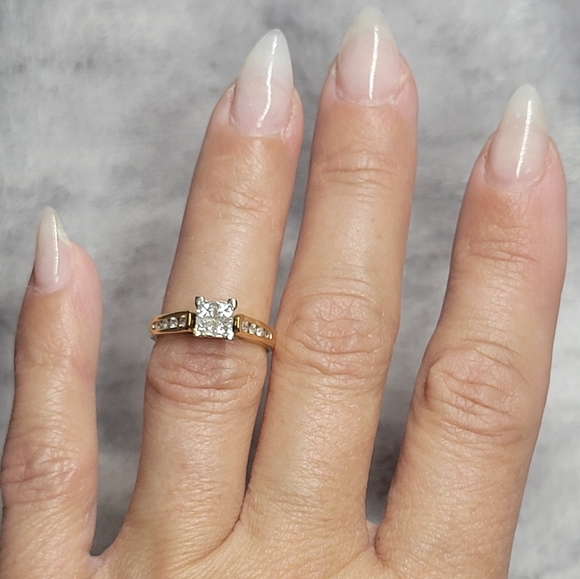 Princess cut quad diamond ring - Picture 4 of 4